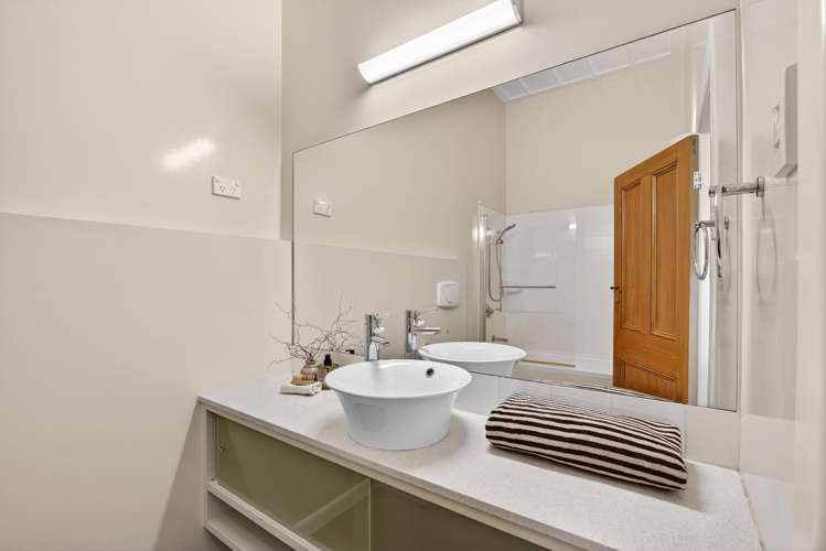 9 Cobden Crescent Bluff Hill_18