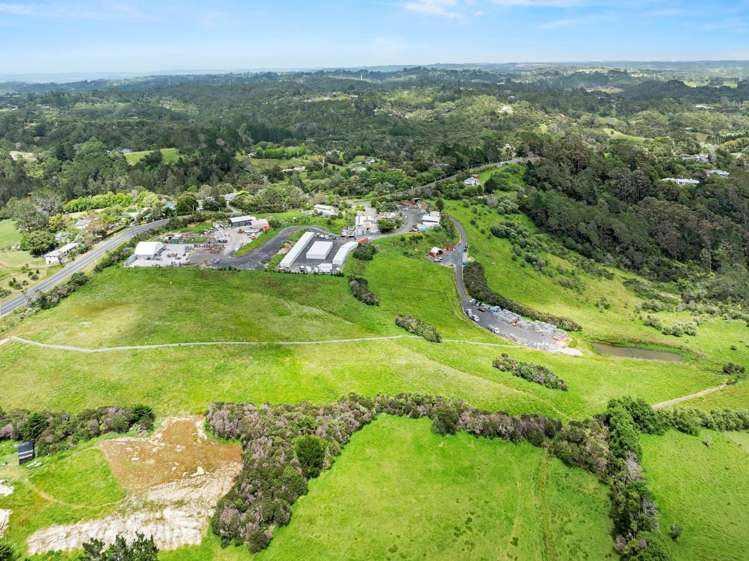 1201 East Coast Road Redvale_15