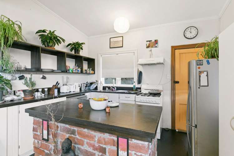 21 Hiropi Street Newtown_8