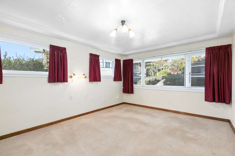 26 Hazel Avenue Caversham_16