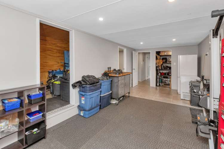 40 Memorial Drive Parahaki_17