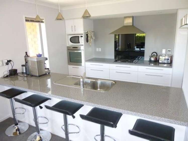 4 Glen Arrife Place Wigram_1