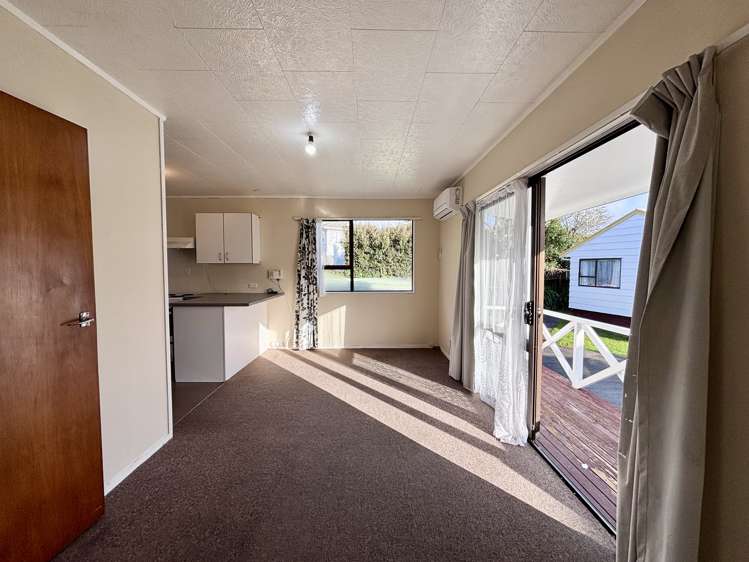2/45A Mildmay Road Henderson_2