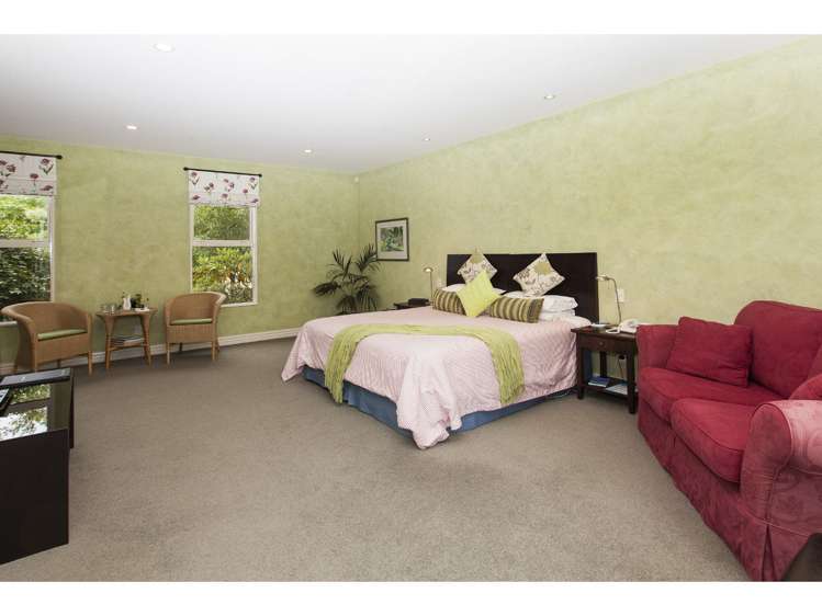 8 Clearwater Avenue Northwood_10