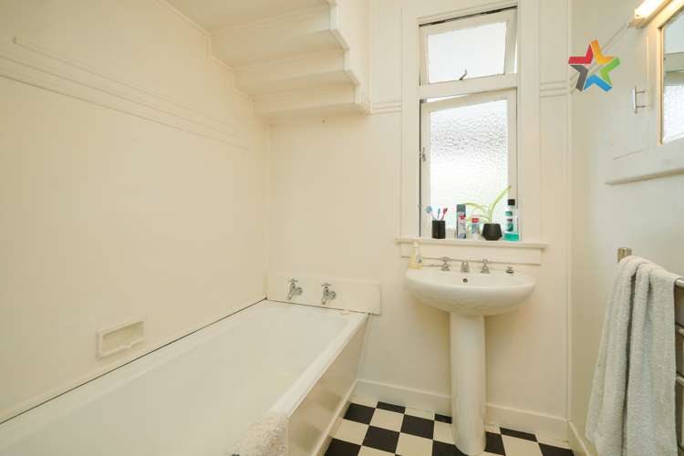 387 Dee Street Gladstone_12