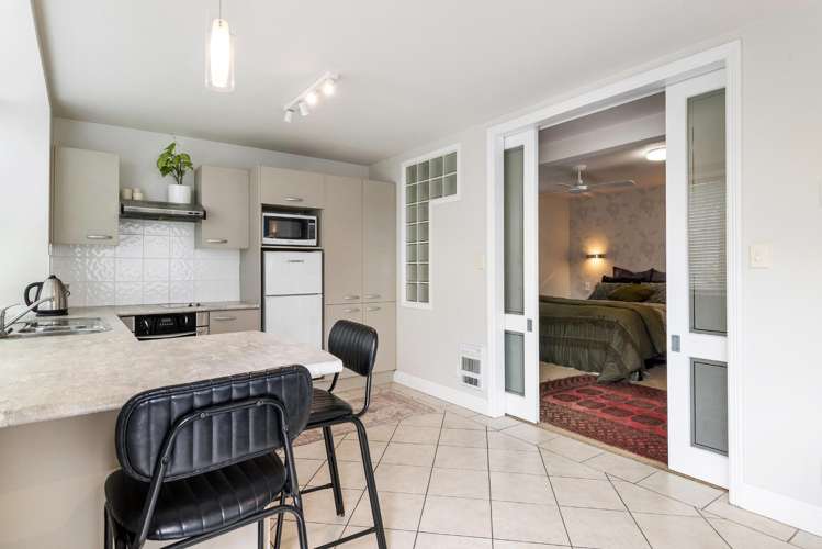 17 Saratoga Avenue Herne Bay_27