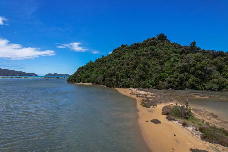 27 Lady Barkly Grove Kaiteriteri_8