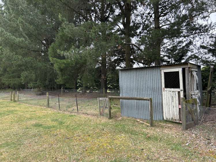 986 Selwyn Road Burnham_24