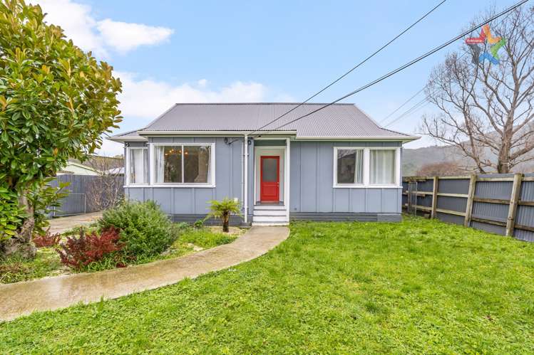 79 Waddington Drive Naenae_2