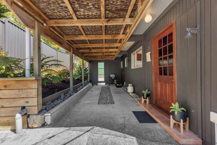 61 Hillcrest Road Hatfields Beach_16