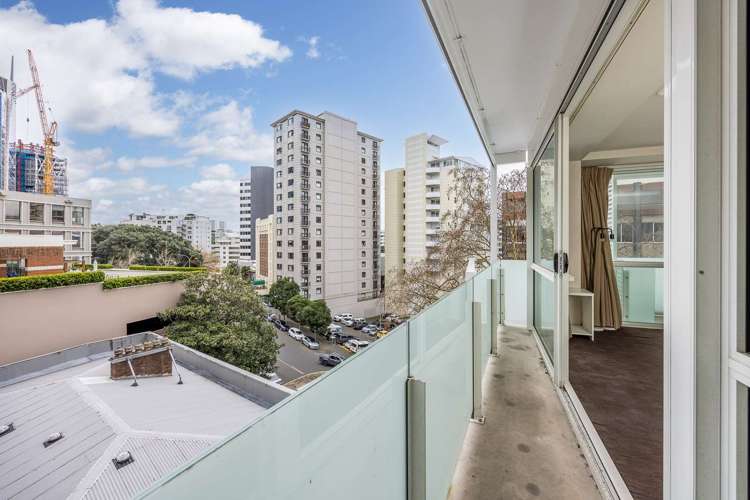 717/10 Waterloo Quadrant Auckland CBD_6