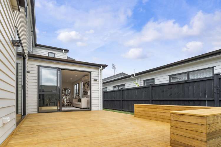 7 Waimaru Lane Orewa_21