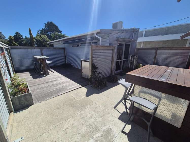 Unit 1, 40 Main Road Waikanae_14