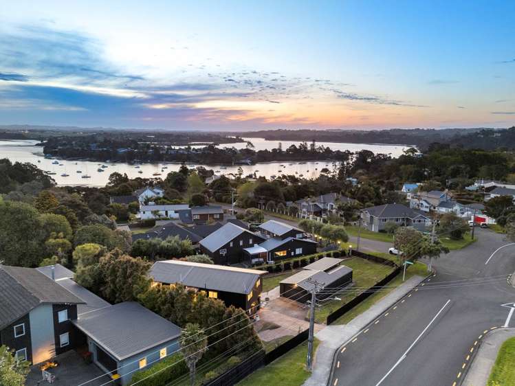 1 Tauhinu Road Greenhithe_13