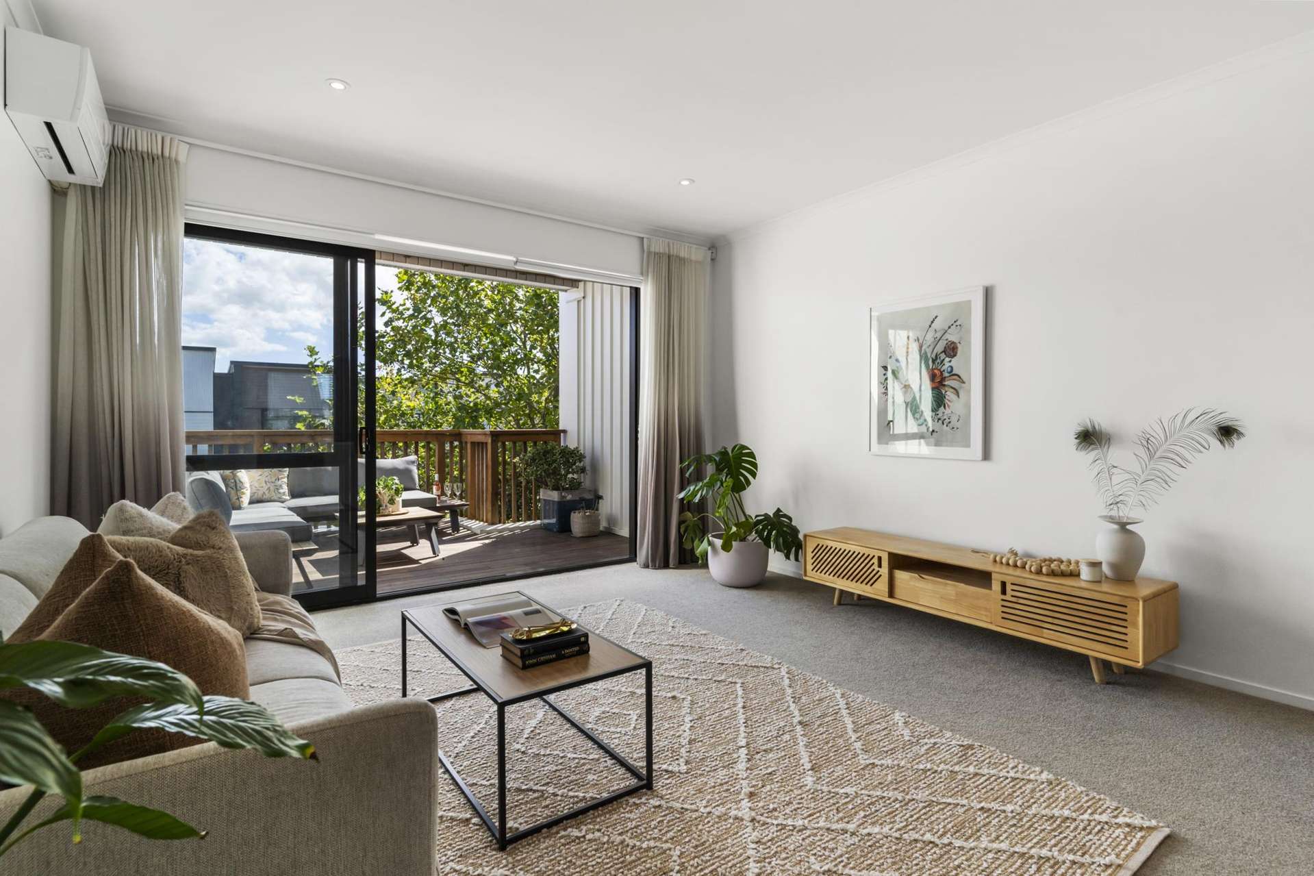 4 Torea Tai Road Hobsonville_0