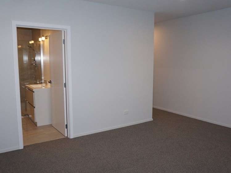 21 Douglas Drive Allenton_12