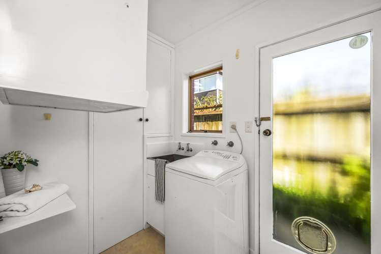 2/13 Saltburn Road Milford_10