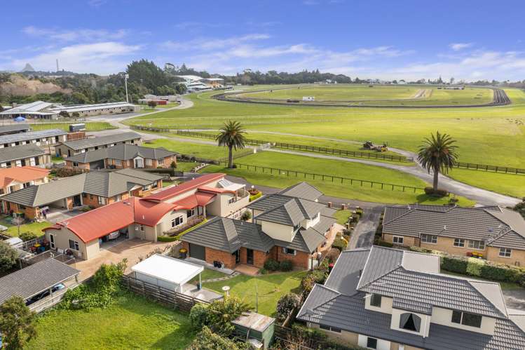 5 Saddle Row Welbourn_26