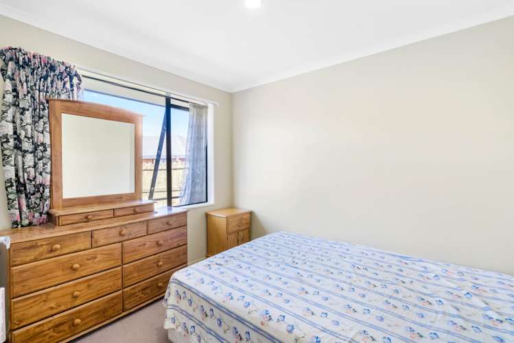 45 Robert Ross Place Clendon Park_14