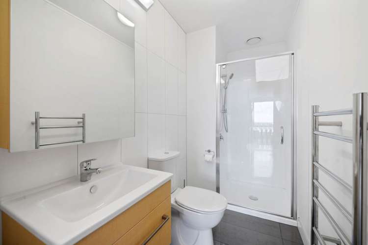 1004/17 Putney Way Manukau_6