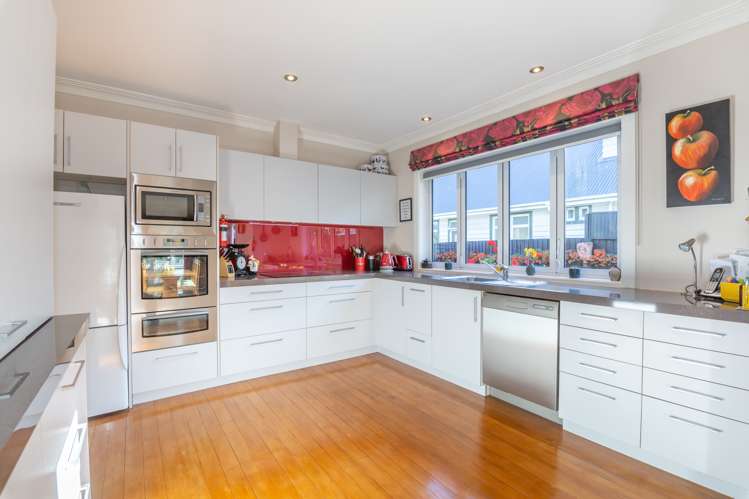 38 Colombo Street Cashmere_12