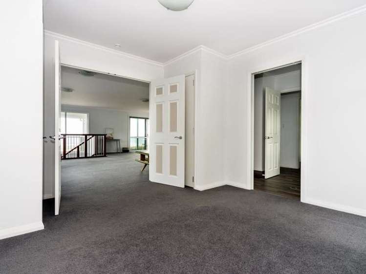 17 Sirrah Street Okitu_12