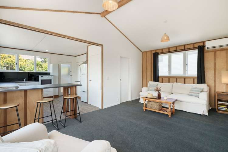 82A Simpson Road_0
