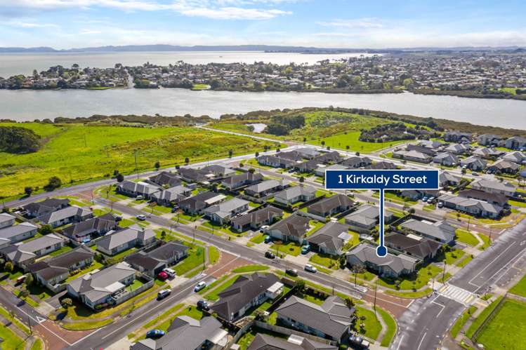 1 Kirkaldy Street Wattle Downs_18