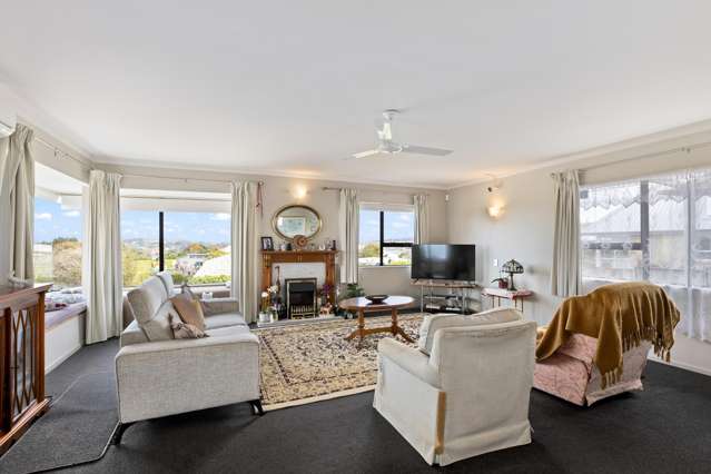 53 Alec Craig Way Gulf Harbour_3