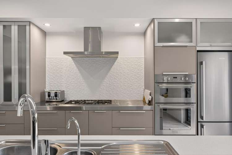 3 Pohutukawa Grove Lytton West_5