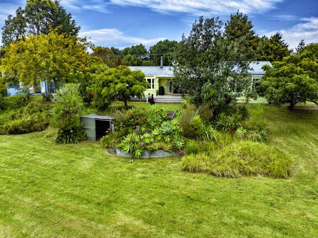 27 Ymca Road Mahia_2