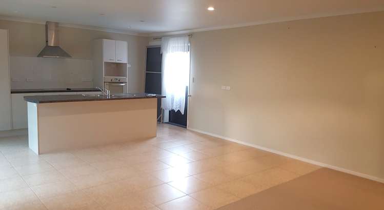 71 Pyle Road West One Tree Point_7