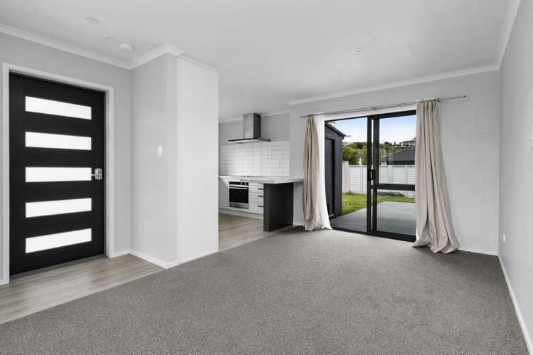 1 McCorquindale Drive 2743_5