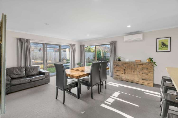 39 Faringdon Boulevard Rolleston_5