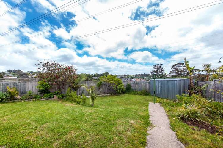 11 Holsten Place Massey_26