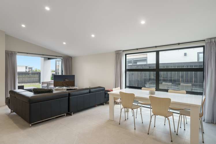 3 Royal Crescent Papamoa_11