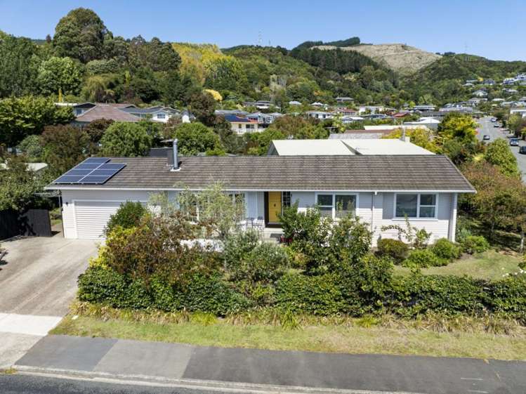 25 Churchill Avenue Richmond_27