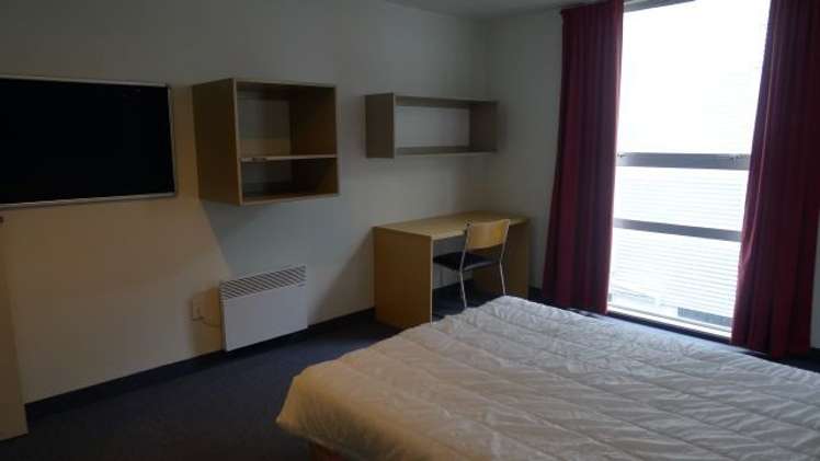 8/27 Hanson Street Mount Cook_7