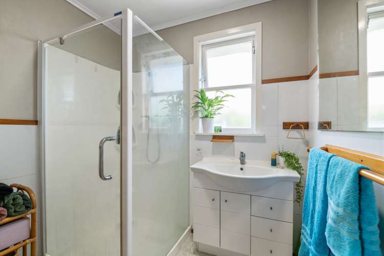 2 Sunset Crescent Maungatapu_11