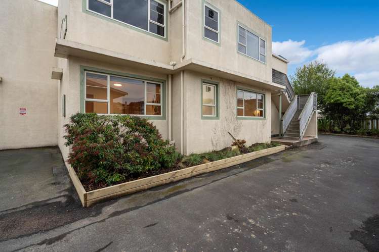 14B Gladstone Road North East Valley_15