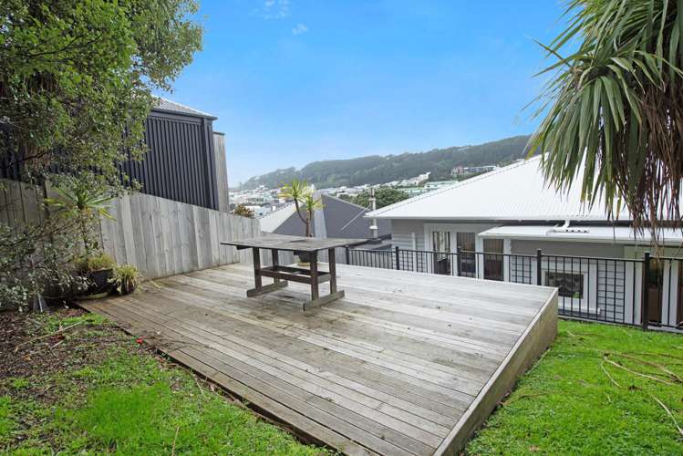 24 Myrtle Crescent Mount Cook_13