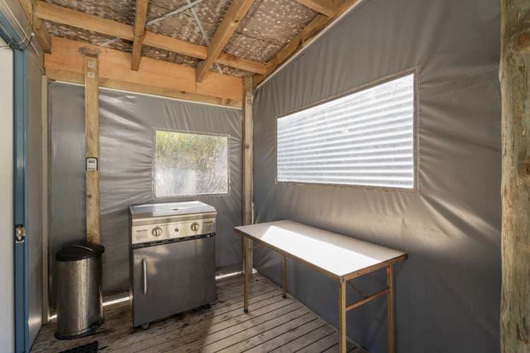 13 Motukorure Parade Cooks Beach_8