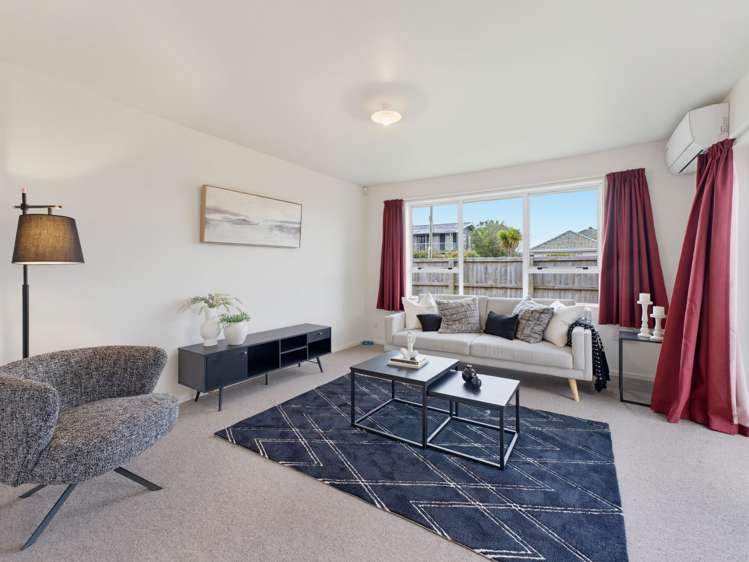 2/2 Bentley Street Russley_2