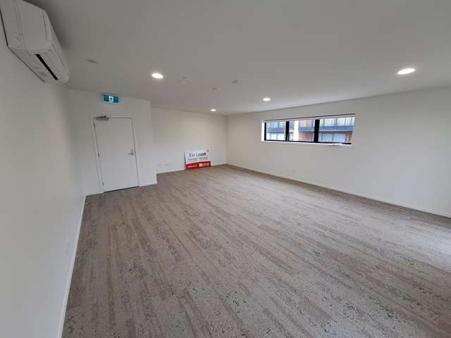 1155 South Road Oakura_2