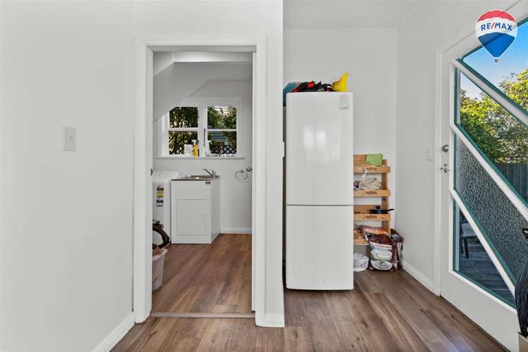 73 Adelaide Street Petone_5