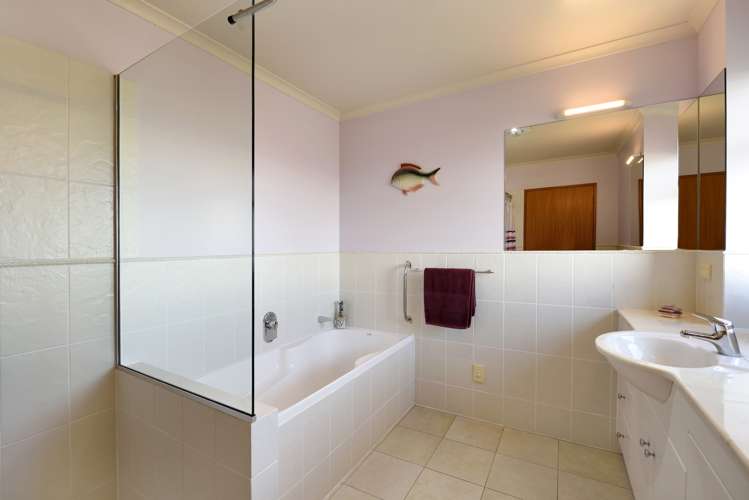 9 Calamaras Street Enner Glynn_14