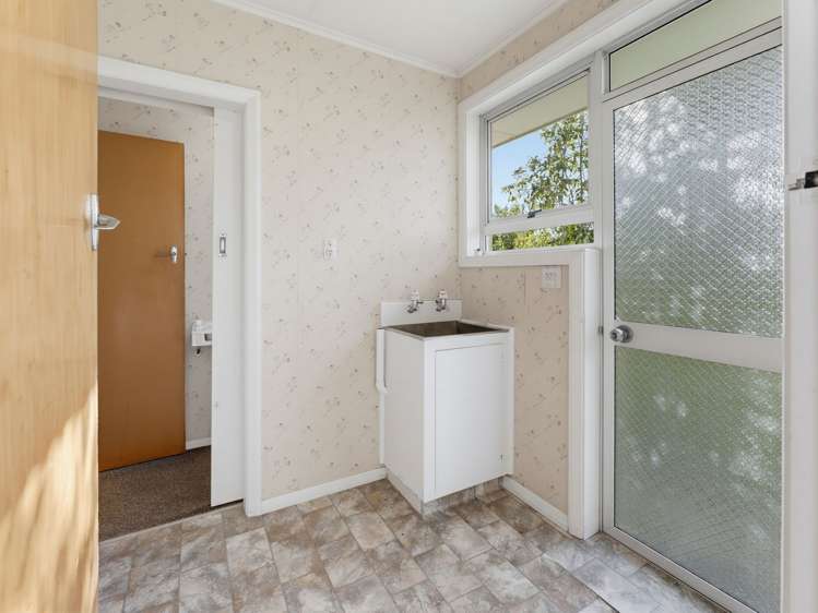 84 Grants Road Marchwiel_21
