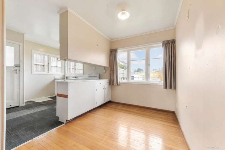 54 Vodanovich Road Te Atatu South_11