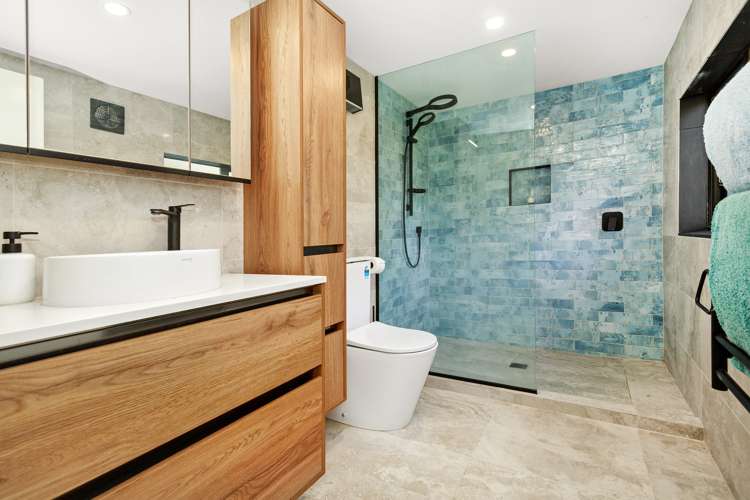 6 Duval Grove Tawa_12