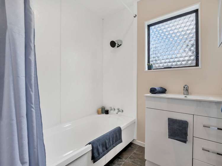 14B Titoki Place Edgecumbe_23